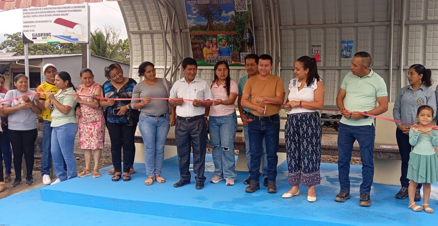 Inauguración de las nuevas Paradas de Buses